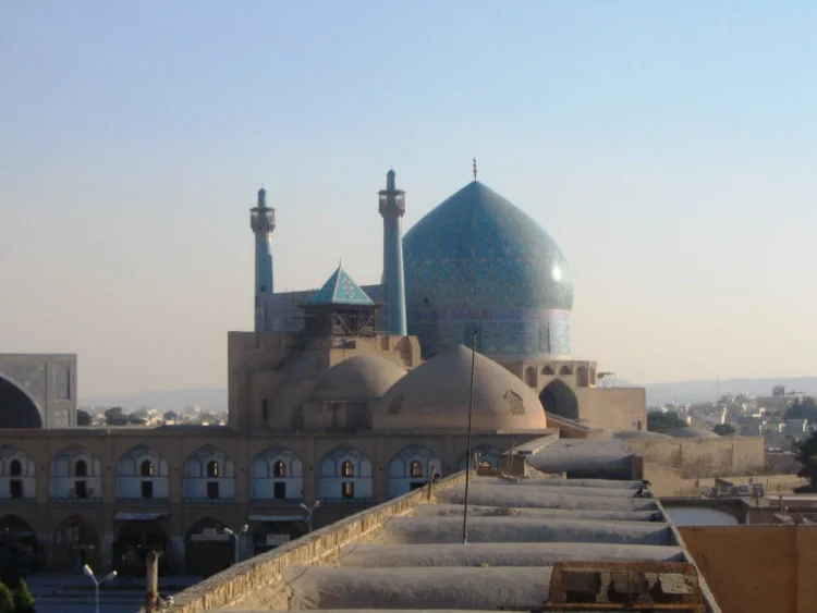 İranın qoşa minarələri