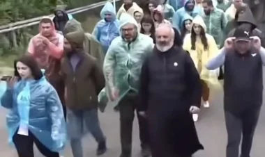 Ermənilərin İrəvana etiraz yürüşü ləngiyir