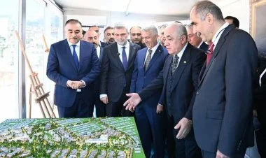 Əli Əsədov Türkiyədə “Azərbaycan Məhəlləsi”ni təftiş edib
