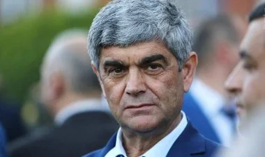 Balasanyan da Paşinyana qarşı çıxdı