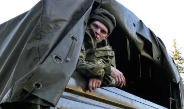 Rus hərbçiləri Ermənistan-Azərbaycan sərhədini tərk edir