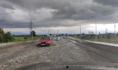 Sel suları Xaçmaz-Quba yolunda hərəkəti çətinləşdirib