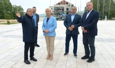 Latviya Parlamentinin sədri Şuşaya gəlib YENİLƏNİB