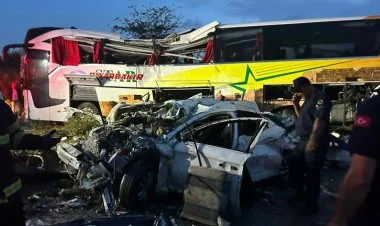 Mersində zəncirvari qəza: 10 ölü, 40 yaralı