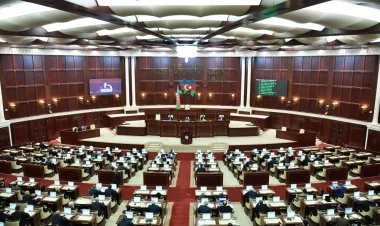 Dövlət büdcəsinə yenidən baxılır