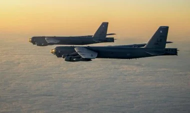 NATO Rusiyaya nüvə zərbələri endirilməsini məşq edir