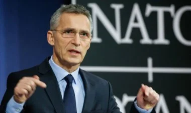 Brüssel atəşlə oynayır və ya Stoltenberqin Rusiya isterikası