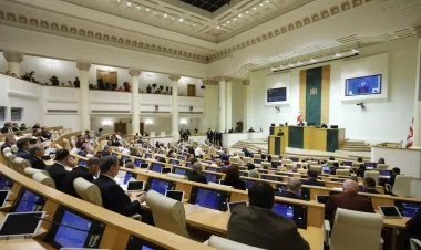 Gürcüstan parlamenti prezidentin daha bir vetosunu ləğv etdi