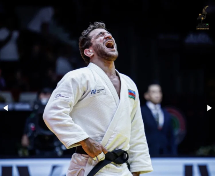 Hidayət Heydərov dünya çempionatında qızıl medal qazanıb