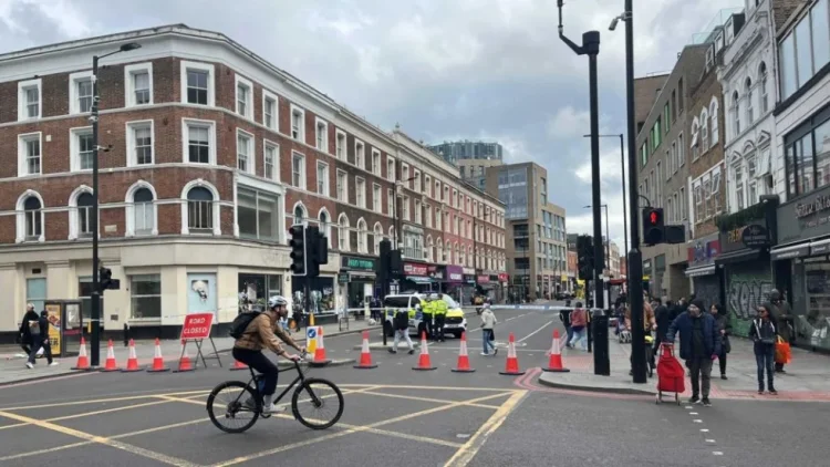 Londonun şərqində atışma olub, 4 nəfər yaralanıb