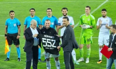 Bu gün Maksim Medvedev karyerasını bitirir