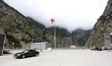 Gürcüstan-Rusiya sərhədində keçid məntəqəsi bağlandı