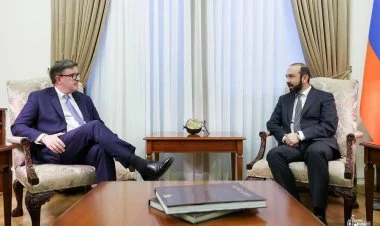 ABŞ Dövlət katibinin müavini İrəvanda görüşlər keçirir