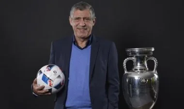 Santuş Azərbaycan jurnalistlərinin suallarını cavablandırıb