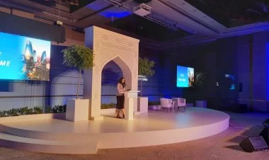 “Sağlam Gələcəklərin Proqnozlaşdırılması” Sammiti başlayıb