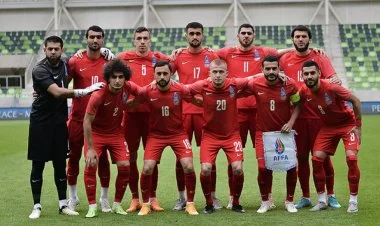 Futbol üzrə Azərbaycan millisi bir pillə irəliləyib
