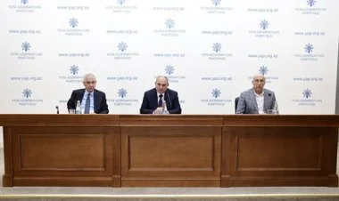 YAP Milli Məclisin buraxılması təşəbbüsü ilə çıxış edib