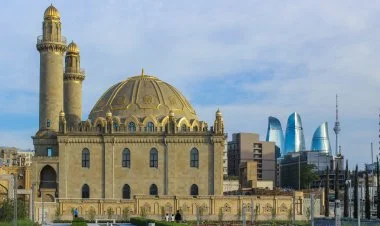 Təzəpir məscidinə qadın dini ayinlərin icraçısı seçiləcək