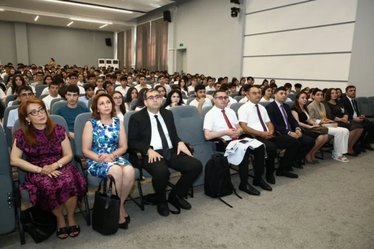 Qarabağ Universitetinin təbliğat görüşü keçirilib