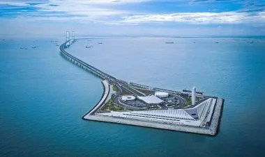 Çində 24 kilometr uzunluğunda dəniz yolu açılıb FOTO