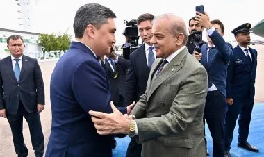 Pakistanın Baş naziri Şahbaz Şərif də Astanaya gəlib