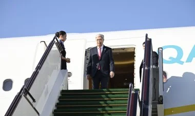 Qazaxıstan Prezidenti Kasım-Jomart Tokayev Azərbaycana gəlib