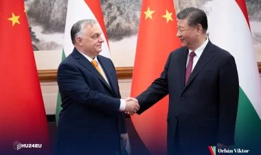 Orban Çində səfərdədir