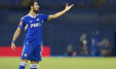 "Dinamo" Mahir Emrelini təlim-məşq toplanışına aparmayacaq