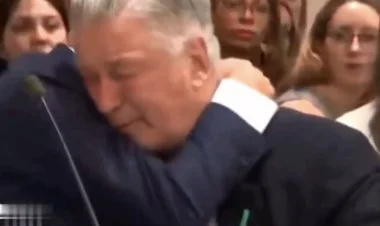 Məhkəmə aktyor Alek Bolduinə bəraət qazandırdı