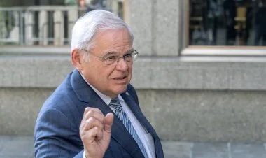 Ermənipərəst senator Robert Menendezə 20 ilə qədər iş düşür
