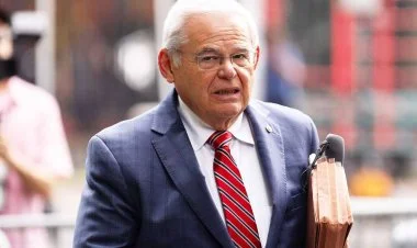 Ermənipərəst senator-dələduz istefa verməyi planlaşdırır