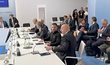 İlham Əliyev Vladimir Zelenski ilə söhbət edib