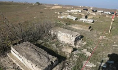Media Forumunun qonaqları Füzulidəki dağıntılara baxıb
