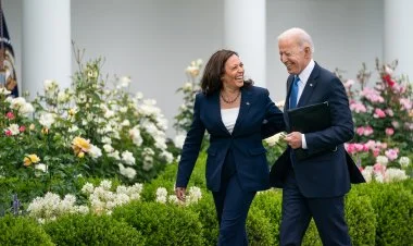 Bayden prezident cıdırını tərk etdi, Kamala Harris gəlir