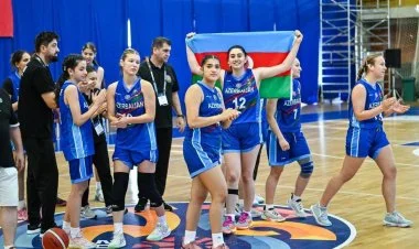 18 yaşadək qızlar Avropa çempionatının finalına yüksəlib