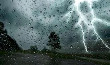 Bəzi yerlərdə leysan yağıb, şimşək çaxıb