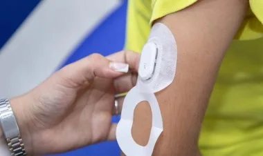 Uşaqlar qlükoza monitorinq cihazı ilə təmin olunacaq