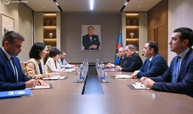 Ceyhun Bayramov Bik Lumu ilə görüşüb