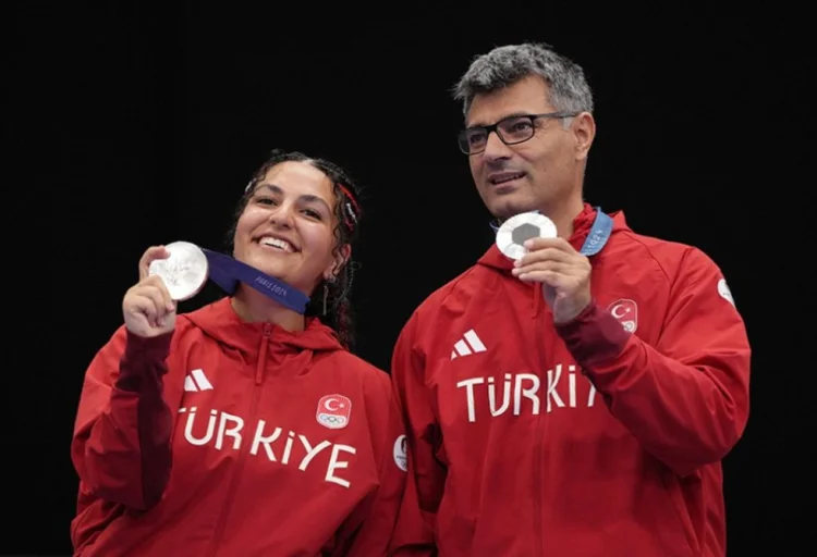 “Paris-2024”: Türkiyə idmançılarından gümüş medal