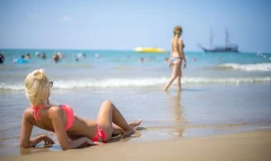 Abşeron çimərliklərində suyun temperaturu nə qədərdir?