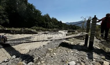 İsmayıllıda asma körpünü sel yararsız hala salıb