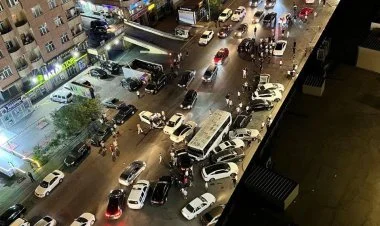 Bakıda 19 maşına çırpılan avtobusda sürücü olmayıb