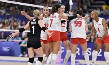 Türk qadın voleybolcuları Parisdə Çini məğlub etdi