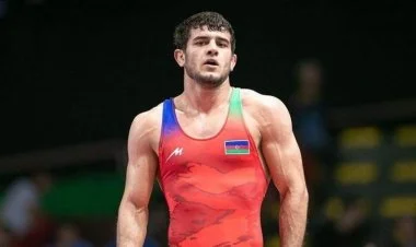 Güləşçimiz Sənan Süleymanov yarımfinala yüksəlib YENİLƏNİB