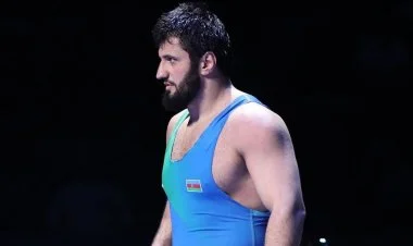 Güləşçimiz Giorgi Meşvildişvili yarımfinala yüksəlib