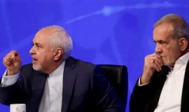 Cavad Zərif təyinatından 10 gün sonra istefa verdi