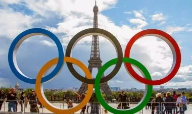 Milli Olimpiya komandasının üzvləri təltif edilib