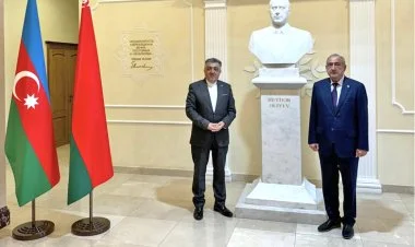 Azərbaycan və İranın Belarusdakı səfirləri Minskdə görüşüb