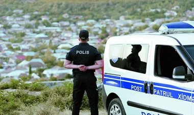 Bakıda qadınların yaşadığı evə basqın edilib