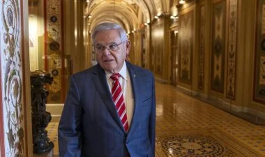 Ermənipərəst senator Bob Menendez istefa verdi YENİLƏNİB